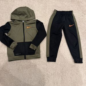Nike Toddler Boys 2Pc Jogger Set Therma-Fit Black Green Hoodie Outfit Set 4T